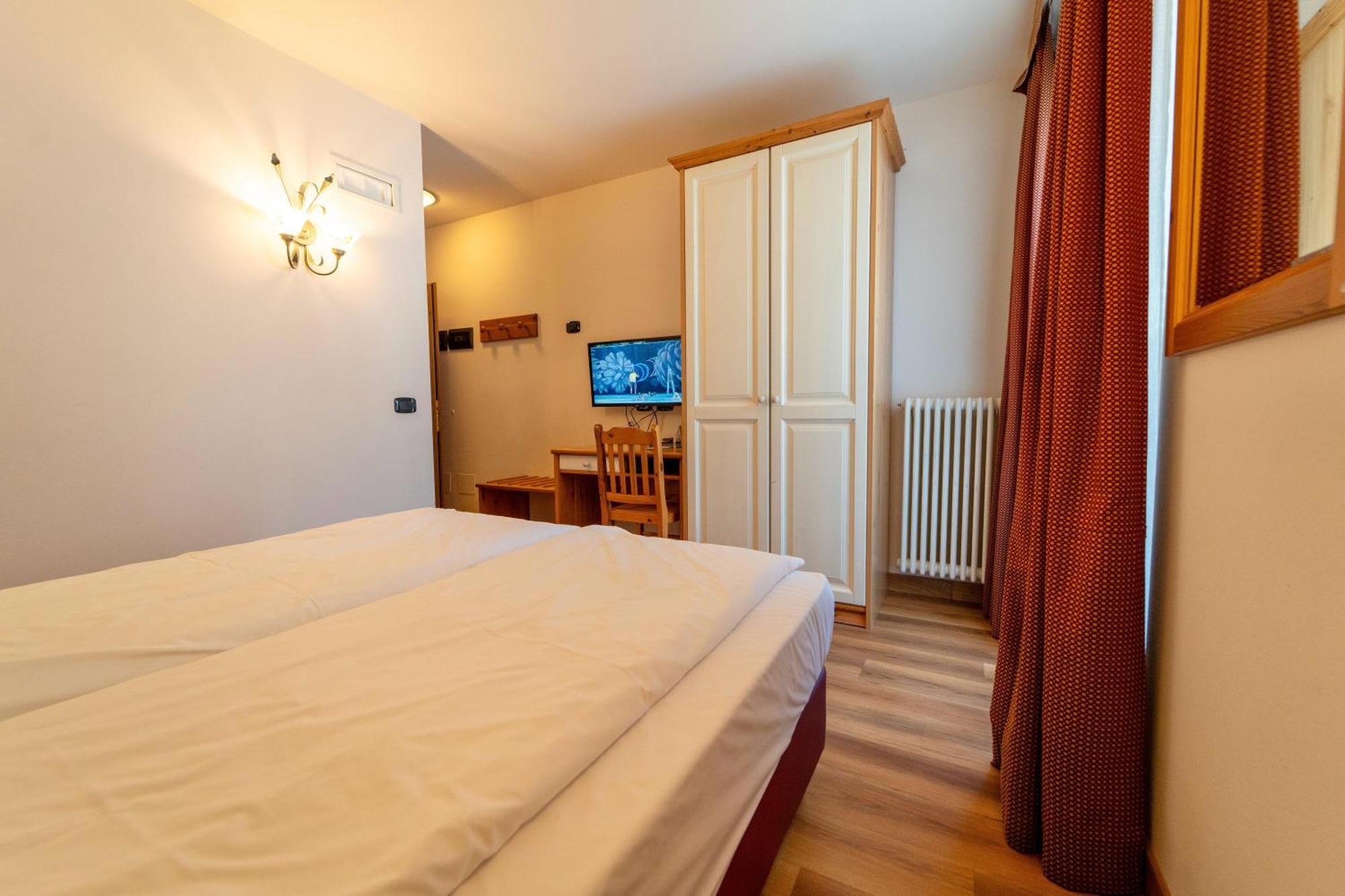 Hotel Primula Лівіньо Екстер'єр фото